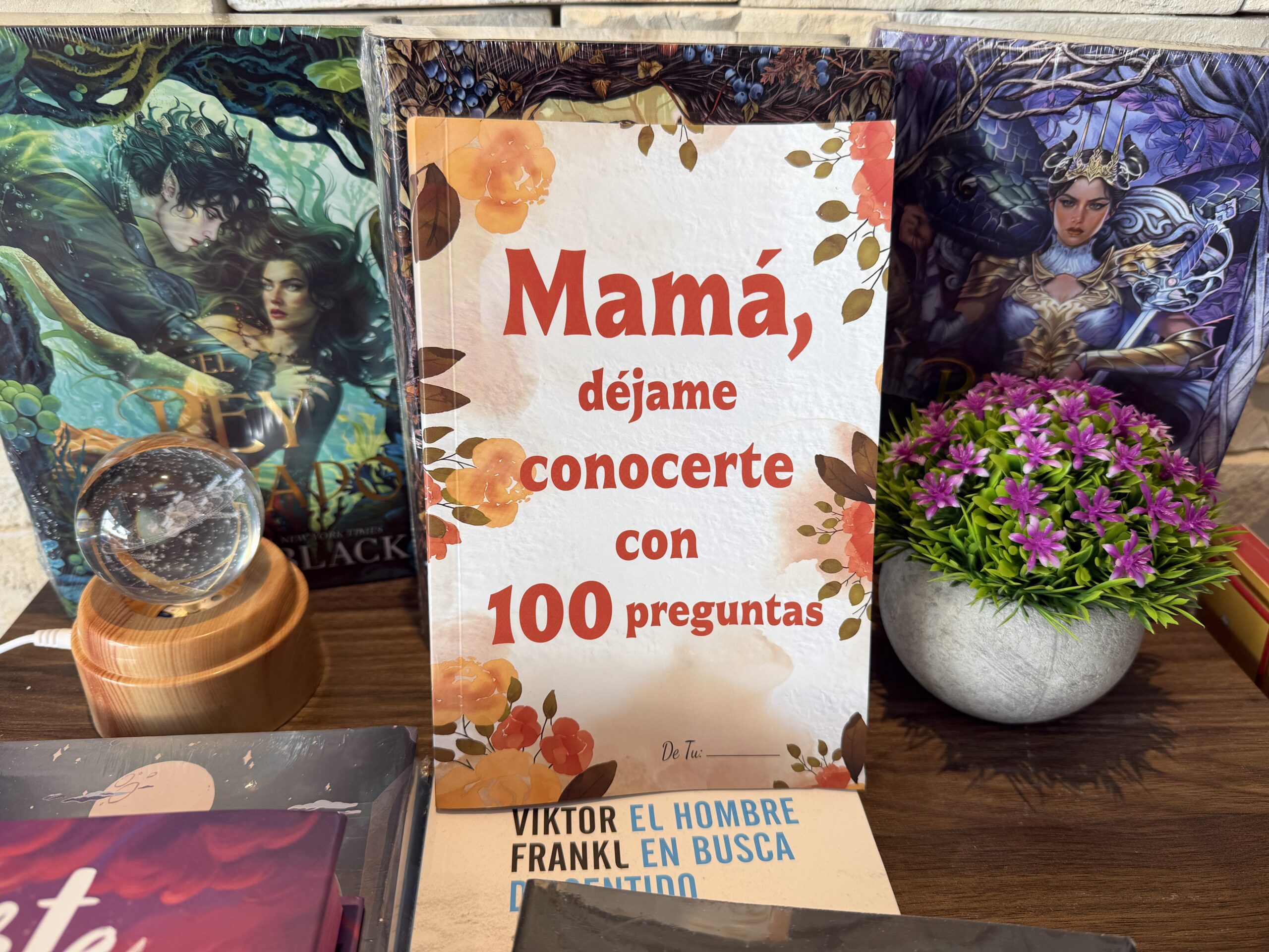Mamá, Déjame Conocerte con 100 Preguntas: El Libro que Convierte una Tarde en un Recuerdo para Siempre